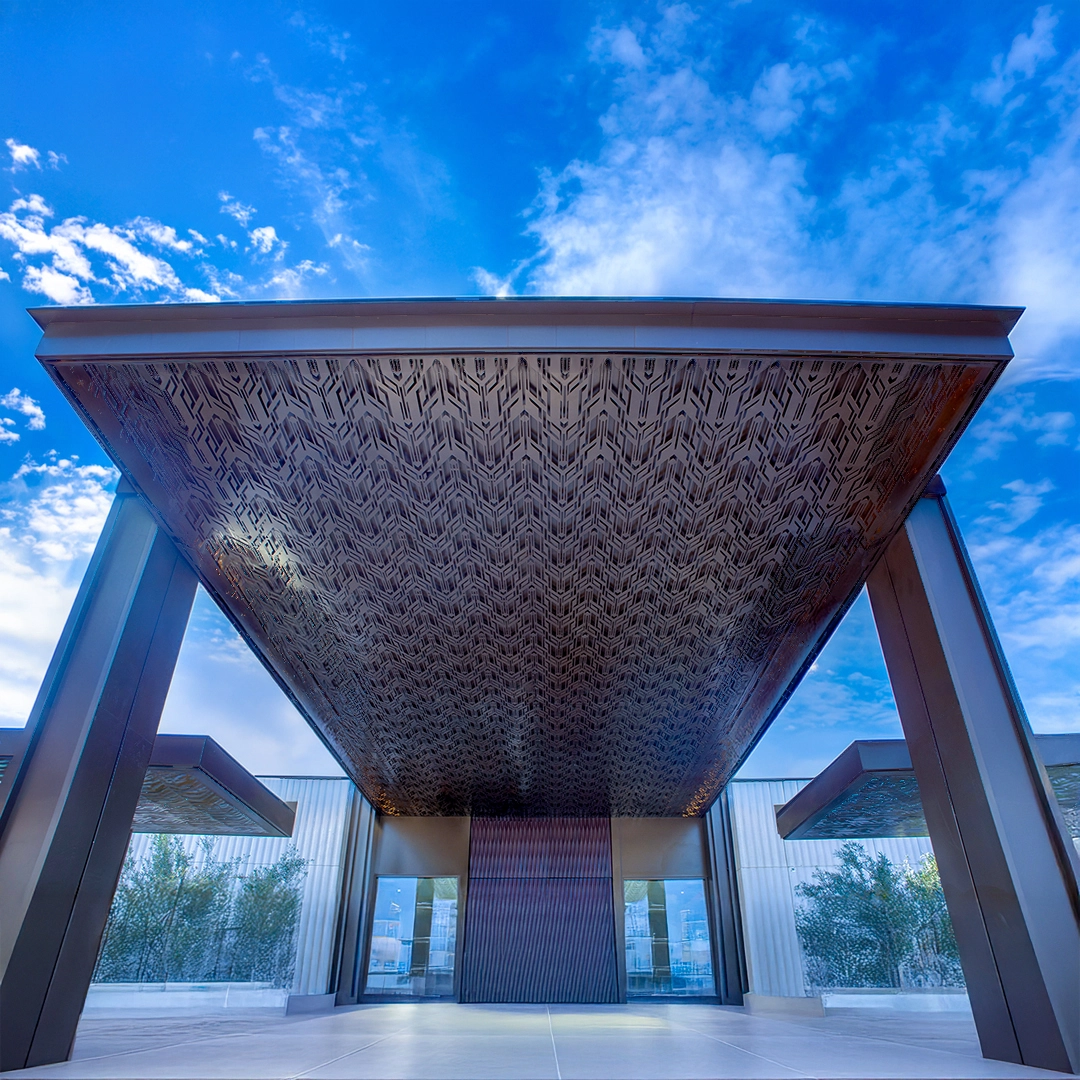 weldtech-entrance-canopy-stylish-peragola-dubai-hero-image-01